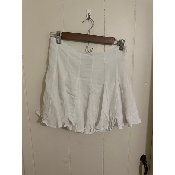 Forever 21 White Pleated Mini Skirt Women's Size Medium Flirty Ruffle Hem - Picture 2 of 4